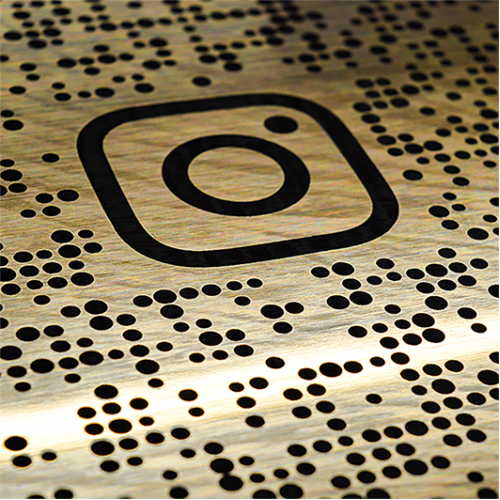 Табличка с гравировкой, материал: двухслойный пластик